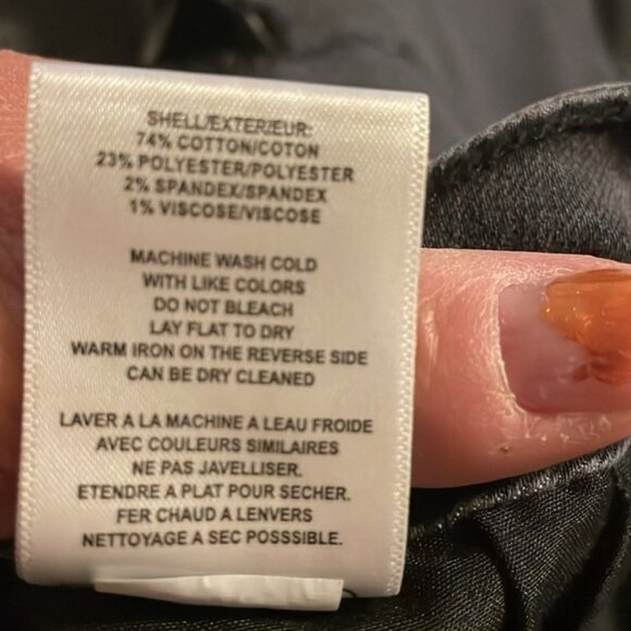 NWT Vigoss Plus Size Marley Mid Rise Cuff Distressed Lt Wash Shorts Black Sz 20W - Picture 5 of 5